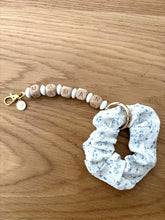 Porte-Chouchou de Sac & Porte-Clés 2-en-1 MAMAN | Bijou de Sac Fait Main | Accessoire Femme en Perles | Cadeau Maman | Baby Shower