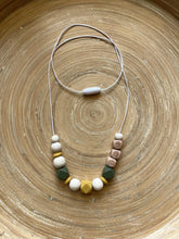 Collier d’Allaitement Personnalisé Prénom Vert/jaune| Collier de Portage Maman Bébé | Cadeau Naissance | Bijou Maman