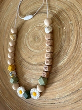 Collier d’allaitement personnalisé avec prenom fleur | Bijou maman bébé | Collier de portage | Cadeau de naissance