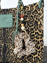 Porte-Chouchou de Sac & Porte-Clés 2-en-1 | Bijou de Sac Fait Main | Accessoire Femme en Perles | Cadeau Maman | Baby Shower