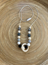 Collier d’allaitement personnaliser vichy noir | Bijou maman bébé | Collier de portage | Cadeau de naissance