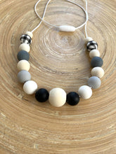 Collier d’allaitement personnaliser vichy noir | Bijou maman bébé | Collier de portage | Cadeau de naissance