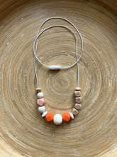 Collier d’Allaitement Personnalisé Prénom Orange | Collier de Portage Maman Bébé | Cadeau Naissance | Bijou Maman
