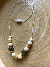Collier d’allaitement personnalisé vert/jaune | Bijou maman bébé | Collier de portage | Cadeau de naissance
