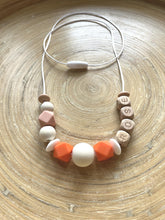 Collier d’Allaitement Personnalisé Prénom Orange | Collier de Portage Maman Bébé | Cadeau Naissance | Bijou Maman